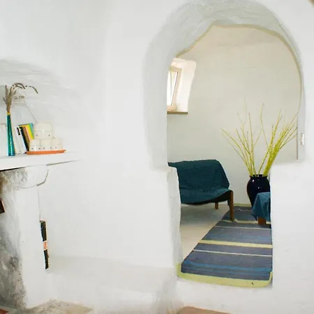 Trullo Rosa Blu Ostuni